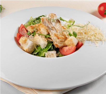 Салат Цезарь с куриной грудкой